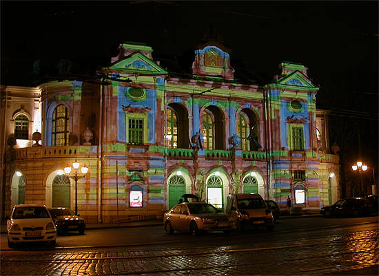 Teatr.jpg
