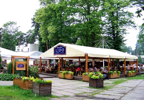 Lido_terassa_jurmala.JPG