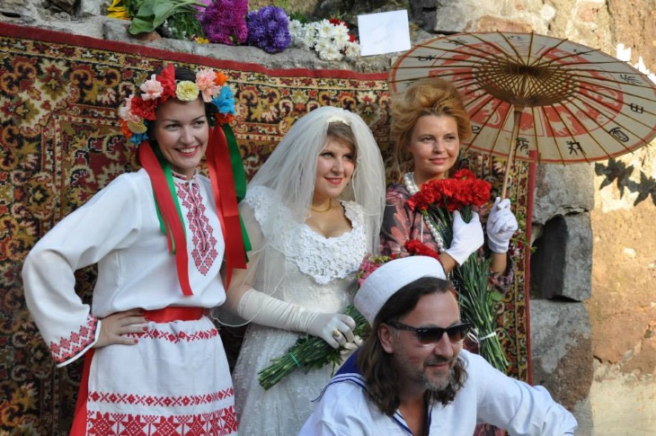 Одесский дворик праздник в Риге
